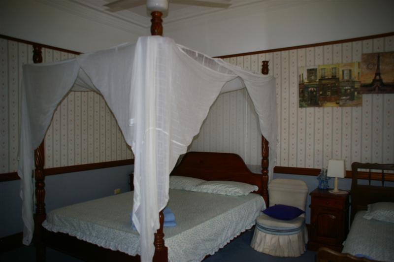 ริเวียรา เบด แอนด์ เบรคฟาสต์ Bed & Breakfast โกลด์โคสต์ ห้อง รูปภาพ